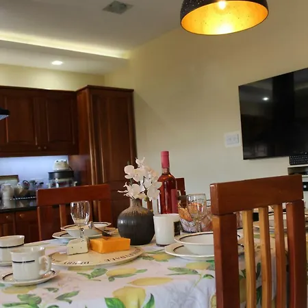 Cosy בית אירוח *